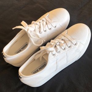 STEVE MADDEN EMMI PLATFORM SNEAKER